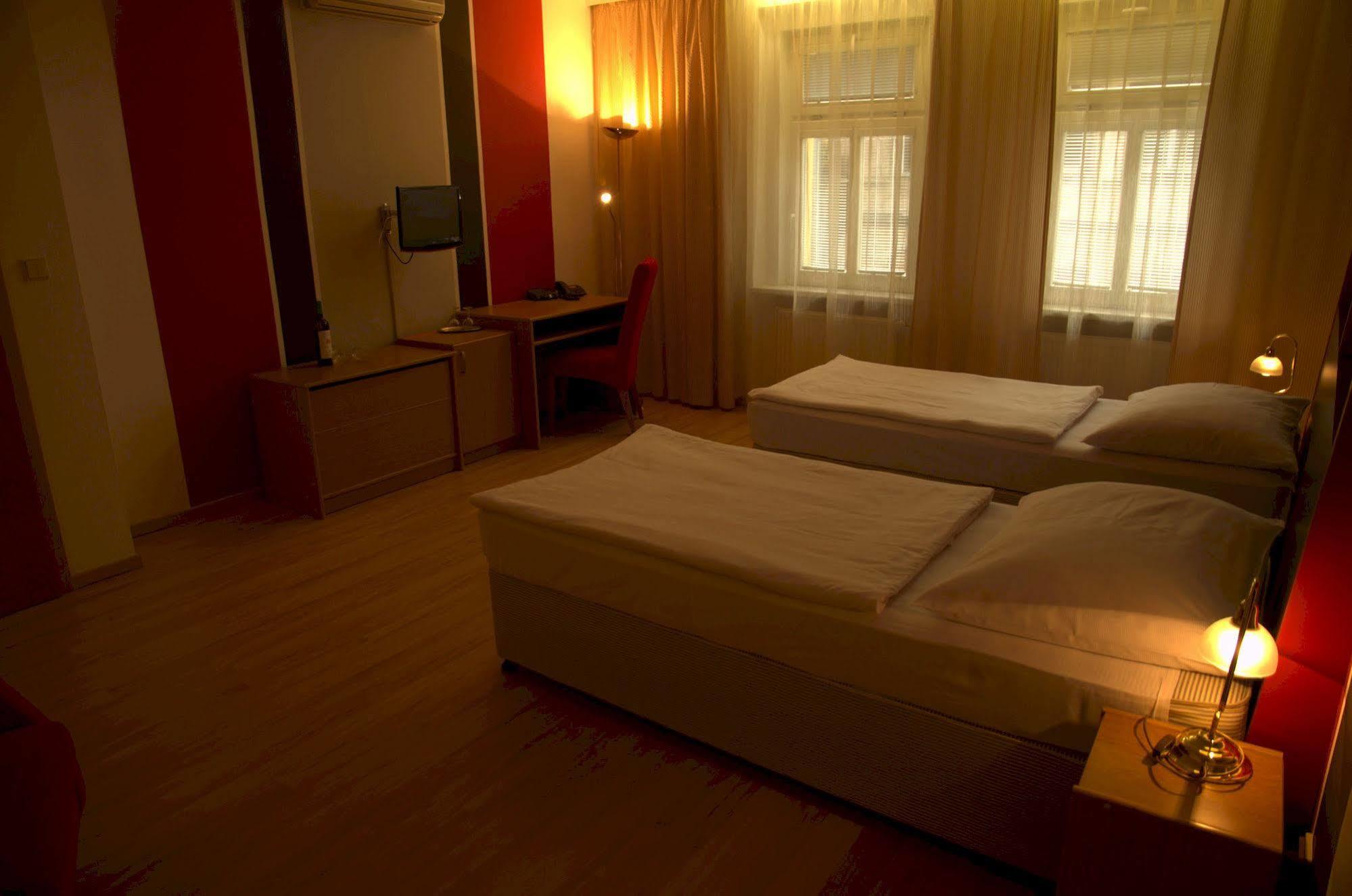 Hotel Payer Тепліце Екстер'єр фото