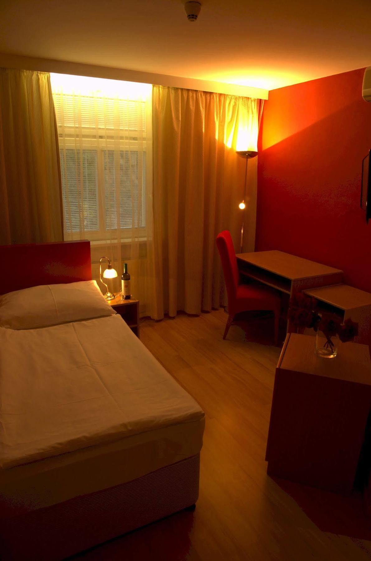 Hotel Payer Тепліце Екстер'єр фото