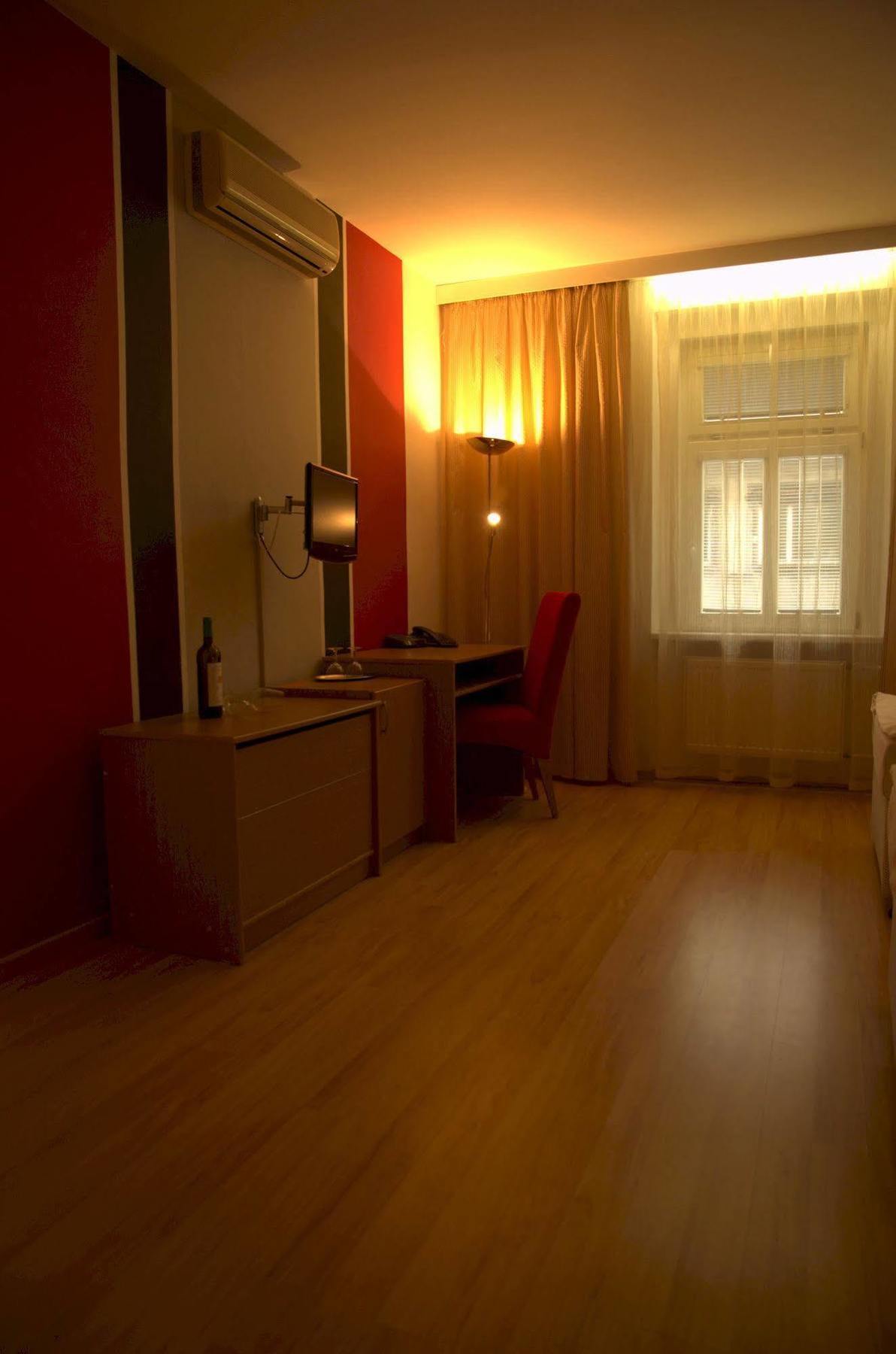 Hotel Payer Тепліце Екстер'єр фото